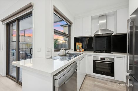 Property photo of 13 Kabi Circuit Springvale South VIC 3172