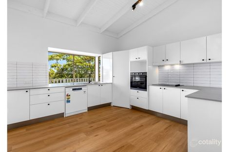Property photo of 11 Mariners Crescent Banora Point NSW 2486