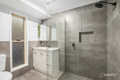 Property photo of 21 Jacana Crescent Flinders View QLD 4305