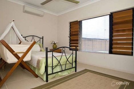Property photo of 18 Conway Close Bentley Park QLD 4869