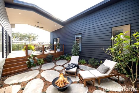Property photo of 10 Amaroo Drive Narrawallee NSW 2539