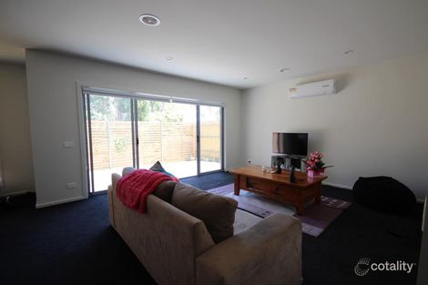 Property photo of 24 Denistoun Crescent Cranbourne VIC 3977
