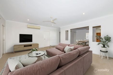 Property photo of 11 Pincer Court Bushland Beach QLD 4818