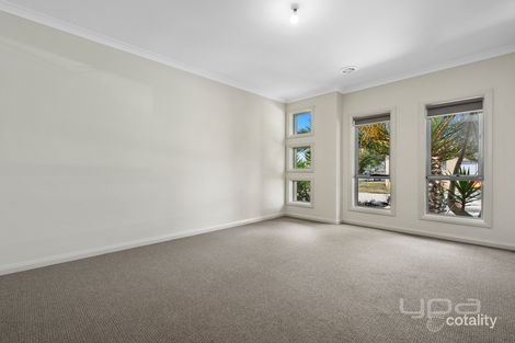 Property photo of 3 Milla Belle Place Brookfield VIC 3338