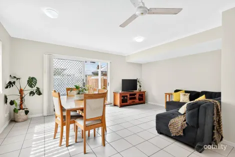 Property photo of 25/1-31 Elsie Street Kallangur QLD 4503