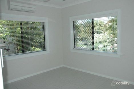 Property photo of 15 McFarlane Drive Kanimbla QLD 4870
