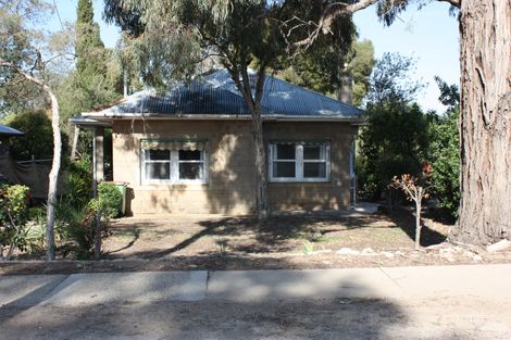 238 Honour Ave, Corowa, NSW 2646