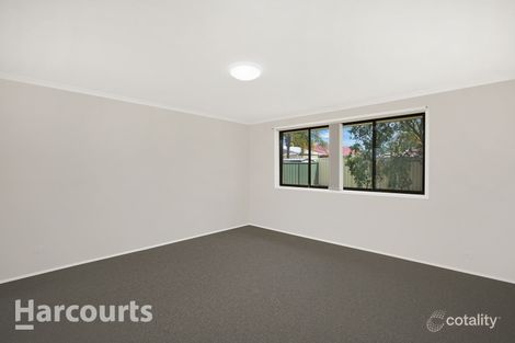 Property photo of 262 Copperfield Drive Rosemeadow NSW 2560