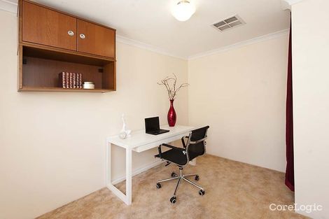 Property photo of 34 Strasbourg Ramble Port Kennedy WA 6172