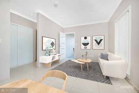 Property photo of 42 Manila Road Lethbridge Park NSW 2770