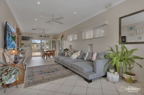 Property photo of 31 Dale Avenue Chain Valley Bay NSW 2259