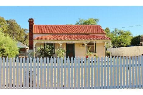 8 Dunstan St, Sailors Gully, VIC 3556