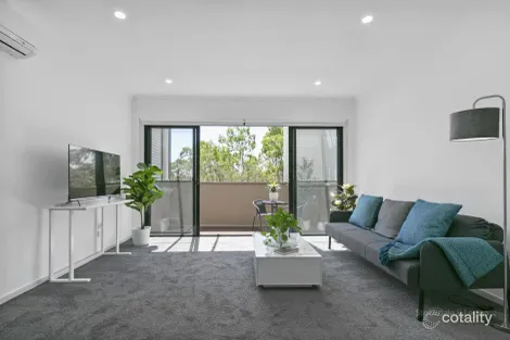 Property photo of 6 Gorman Drive Mill Park VIC 3082