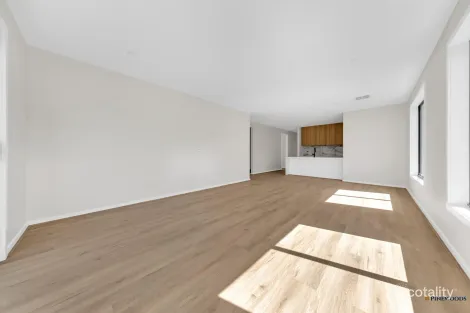 Property photo of 8 Bawley Road Donnybrook VIC 3064