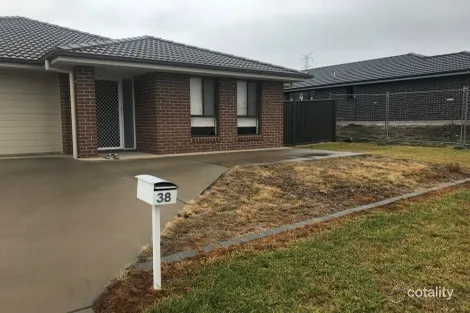38 Ibis St, Calala, NSW 2340