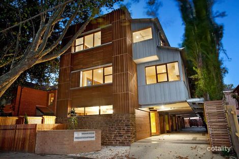 19 Ruskin St, Elwood, VIC 3184