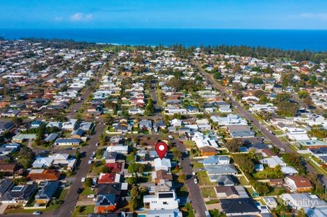 Property photo of 18 Captain Cook Crescent Long Jetty NSW 2261