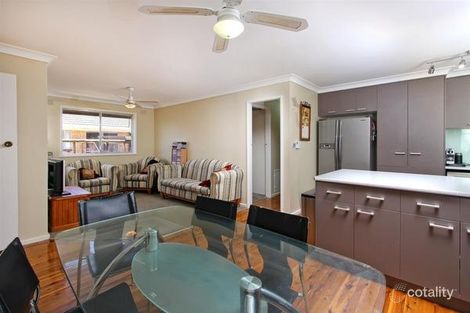 Property photo of 34 Geneva Crescent Lake Albert NSW 2650