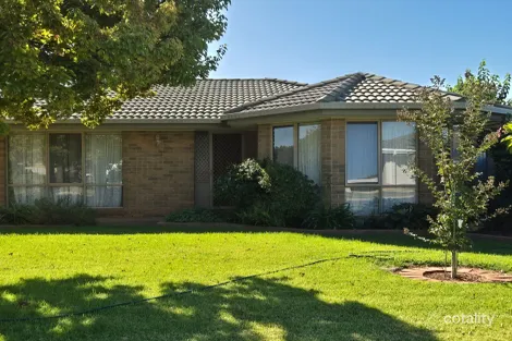 Property photo of 1 Elinda Court Red Cliffs VIC 3496