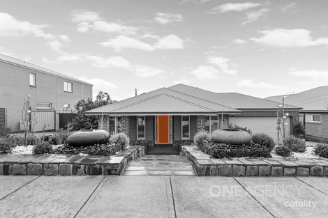 5 Fentonhill Pde, Sunbury, VIC 3429