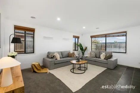 Property photo of 28 Parliament Street Point Cook VIC 3030