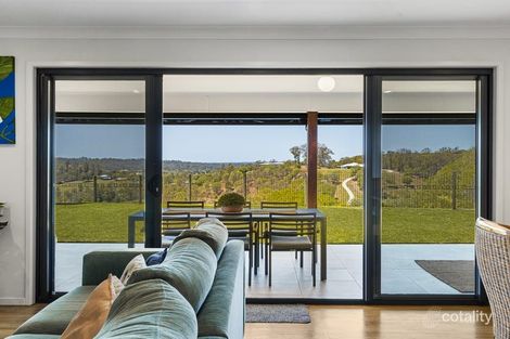 159 Dobson Rd, Clear Mountain, QLD 4500