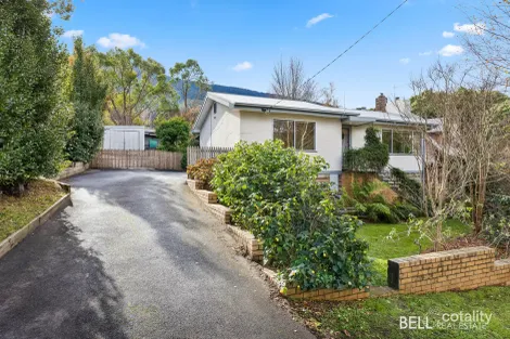 11 Comongin Ave, Warburton, VIC 3799