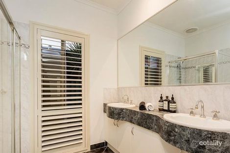 Property photo of 10 Dunkirk Drive Point Cook VIC 3030