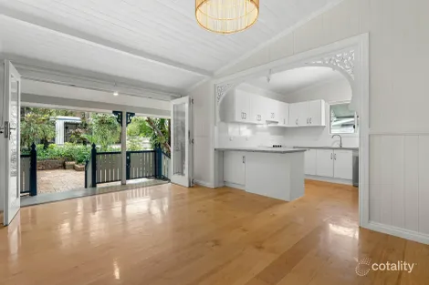 Property photo of 46 Gresham Street East Brisbane QLD 4169