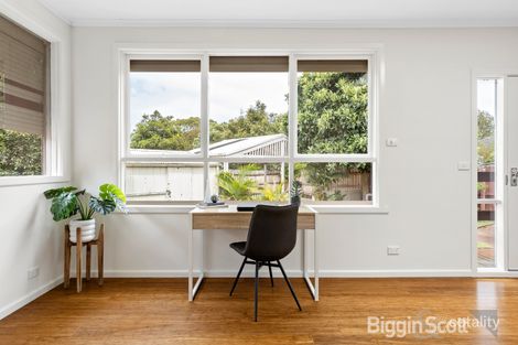 Property photo of 4 Loch Court Glen Waverley VIC 3150