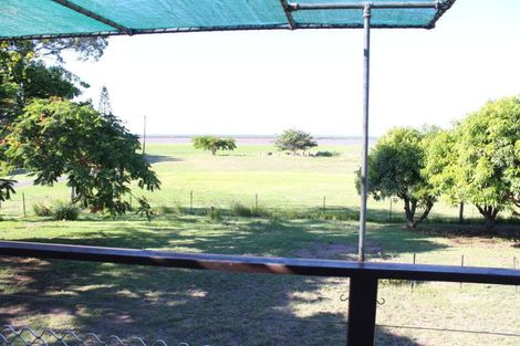 4 Somerville St, Burnett Heads, QLD 4670