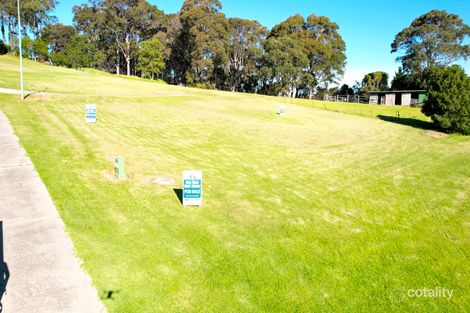 1/60 Warbler Cres, North Narooma, NSW 2546