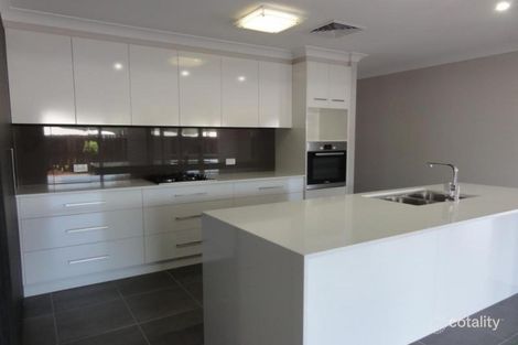 Property photo of 17 Brimblecombe Drive Middle Ridge QLD 4350