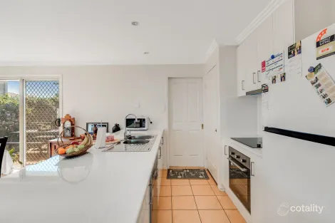 Property photo of 1/312B Hume Street Centenary Heights QLD 4350