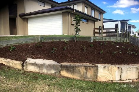 Property photo of 9 Lakeview Place Springfield Lakes QLD 4300