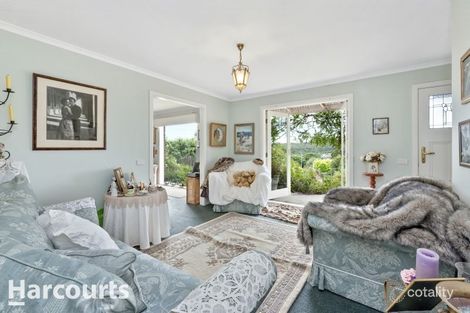 Property photo of 6 Dalma Court Brown Hill VIC 3350