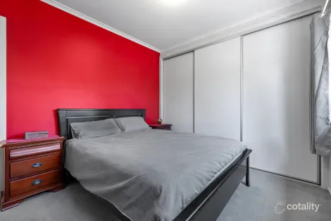 Property photo of 1/17 Allaware Avenue Croydon VIC 3136