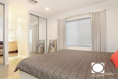 Property photo of 17 Recess Parkway Coolbellup WA 6163