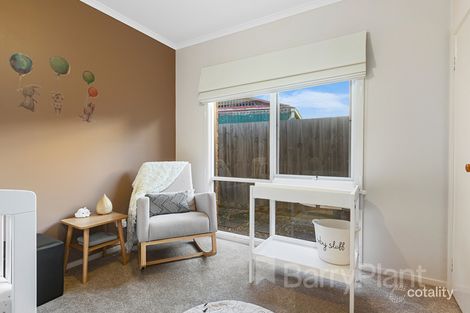 5 Narambi Cl, Ferntree Gully, VIC 3156