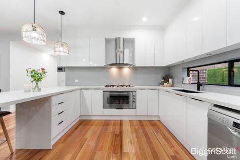 Property photo of 11 Greenham Avenue Craigieburn VIC 3064