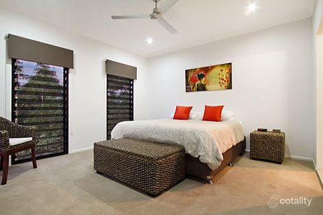 Property photo of 2 Hugh Place Cashmere QLD 4500