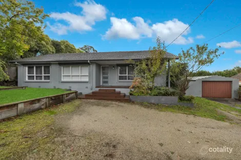 Property photo of 8 Ahern Road Pakenham VIC 3810