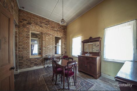 Property photo of 2 Queen Street Dinmore QLD 4303