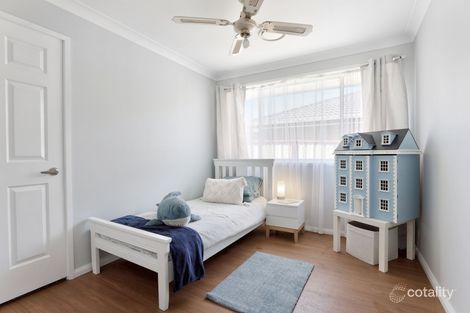 Property photo of 21 Bowerbird Crescent St Clair NSW 2759