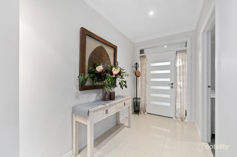 Property photo of 4 Jubilee Lane Craigieburn VIC 3064