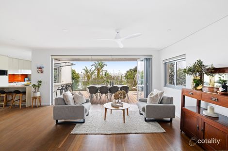 Property photo of 11 Seaview Avenue Curl Curl NSW 2096
