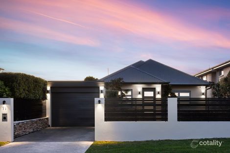 Property photo of 11 Seaview Avenue Curl Curl NSW 2096