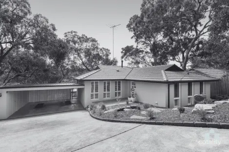 6 Rainham Cl, Greensborough, VIC 3088