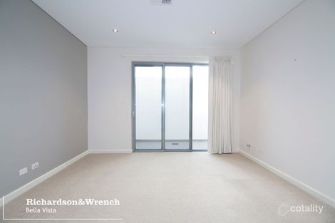 Property photo of 14 Lakeside Crescent Norwest NSW 2153