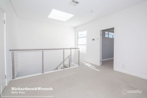 Property photo of 14 Lakeside Crescent Norwest NSW 2153